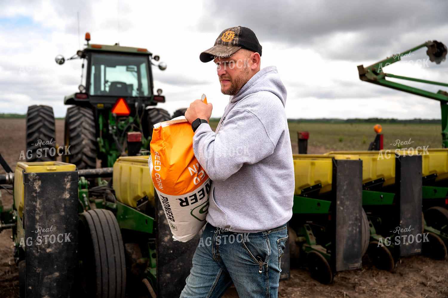 Farmer Filling Planter 115761