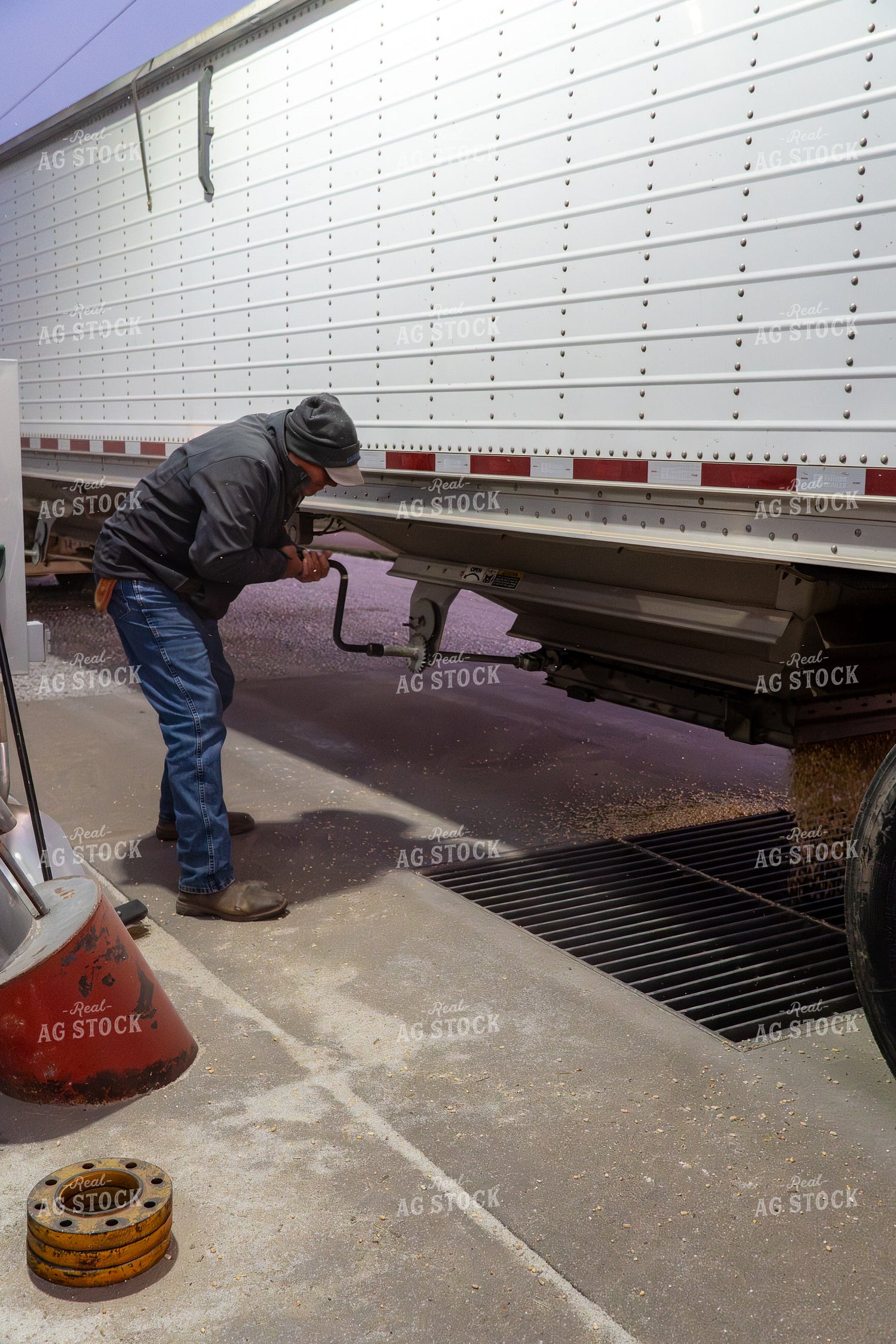 Unloading Grain at Bin Site 65512