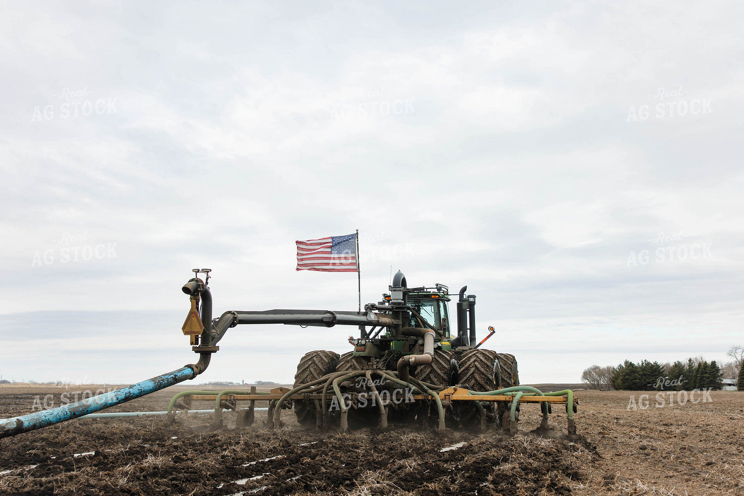 Injecting Manure 152722