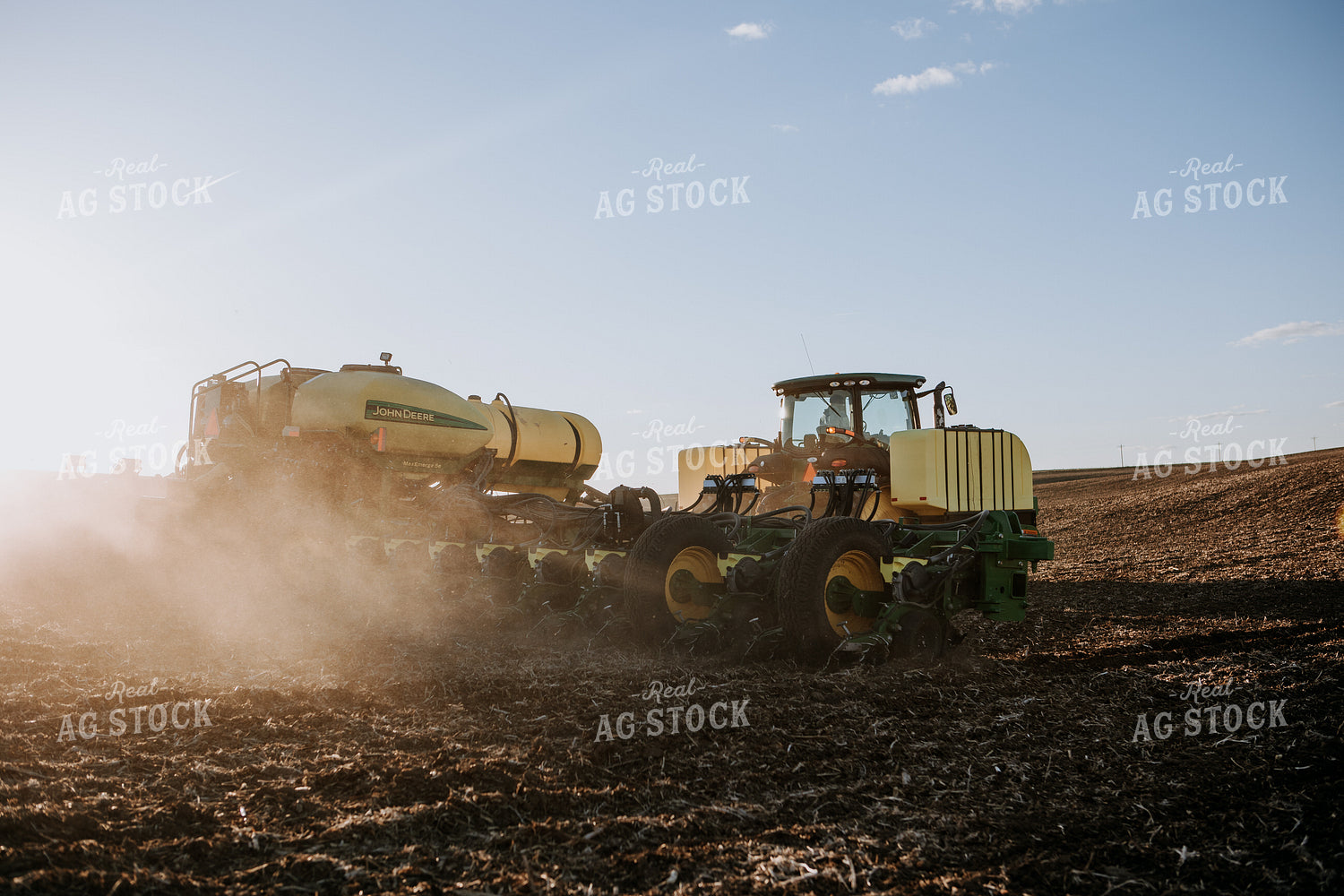 Tractor Planting Field 77260