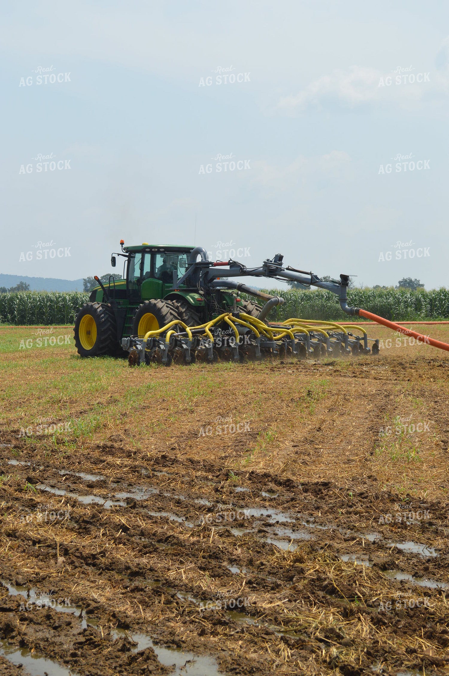 Spreading Manure 213005