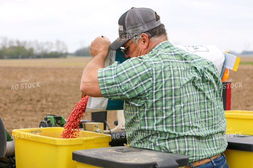 Farmer Filling Planter 160042