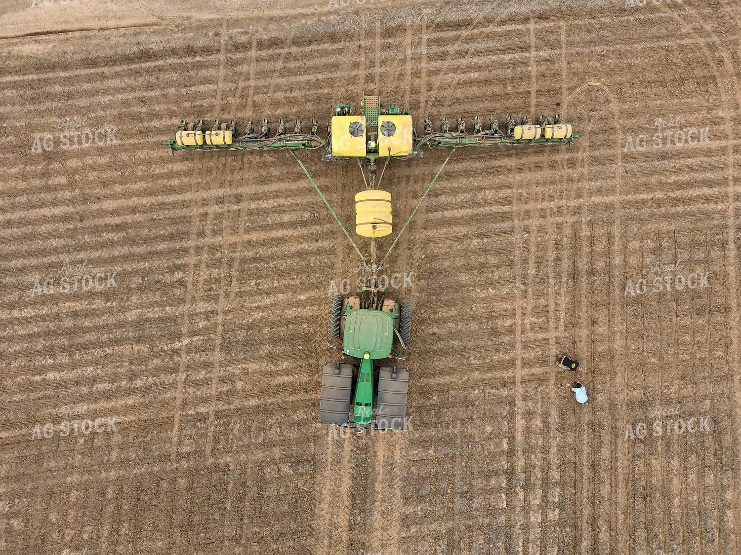 Aerview View of Planter and Farmers 79032