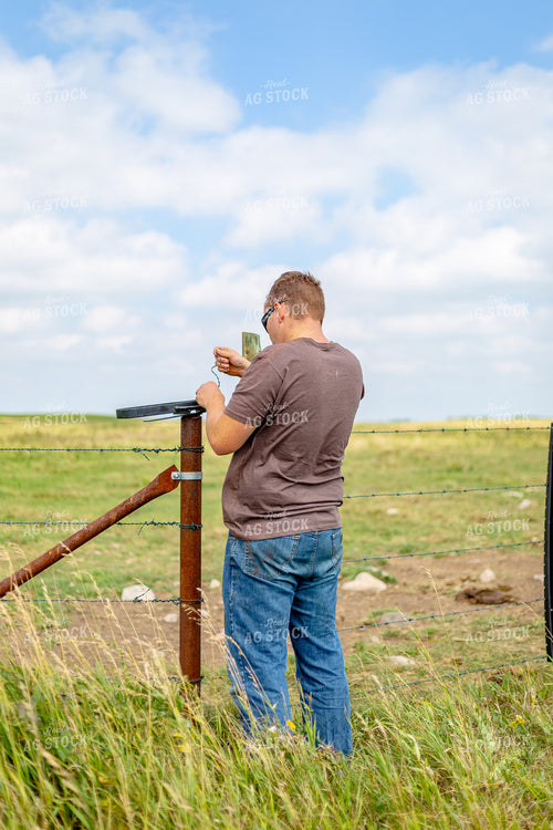 Putting Up Fence 155268