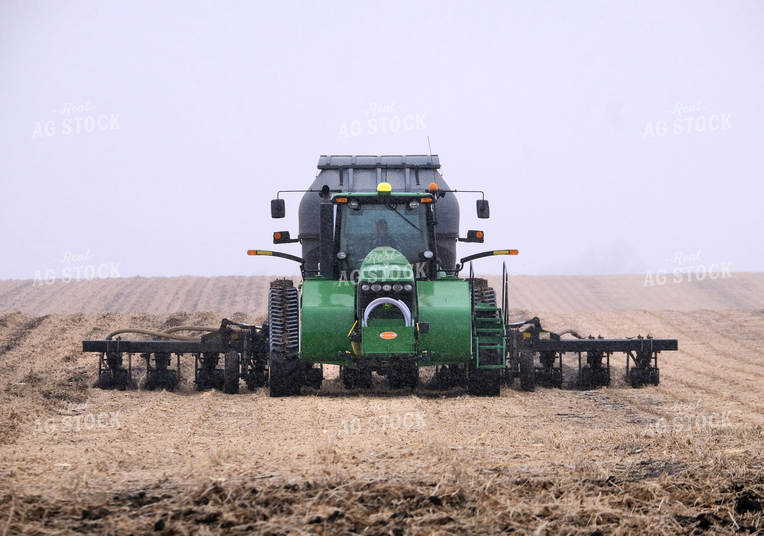 Injecting Manure 154013