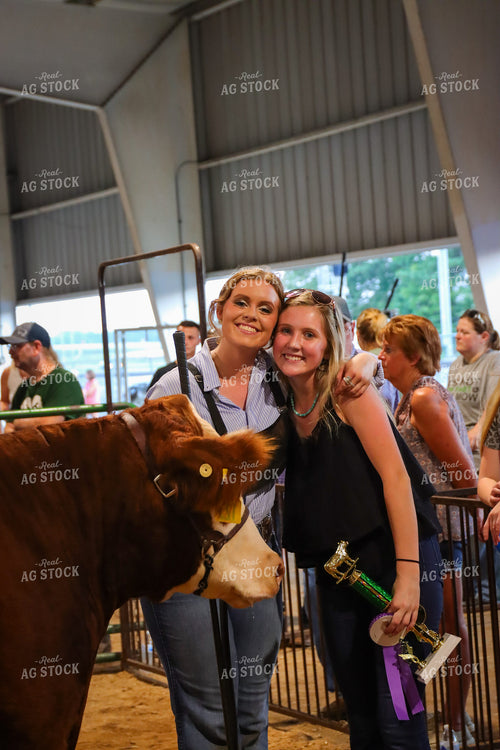4H Kid Showing Heifer 52210