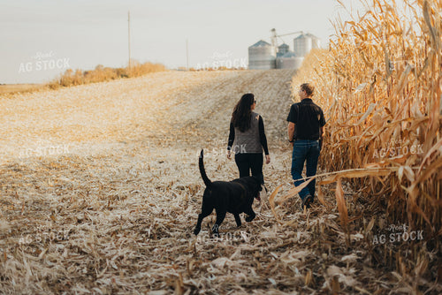 Farm Wife and Farmer in the Field 9478