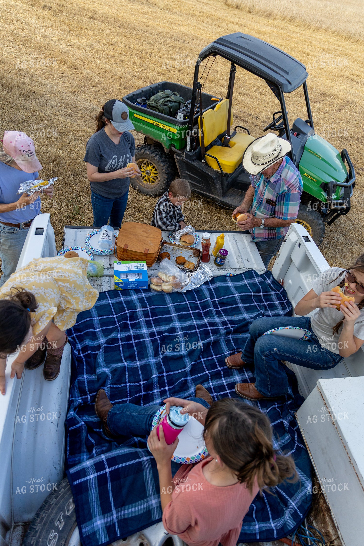 Family Field Meal 71065
