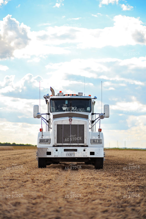 Semi in Field 93215