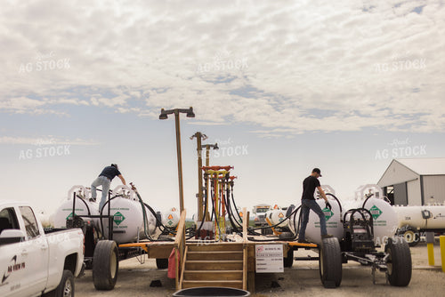 Applicator Filling Anhydrous Tanks 7997