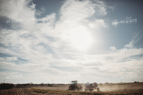 Applying Anhydrous Ammonia in Field 3606