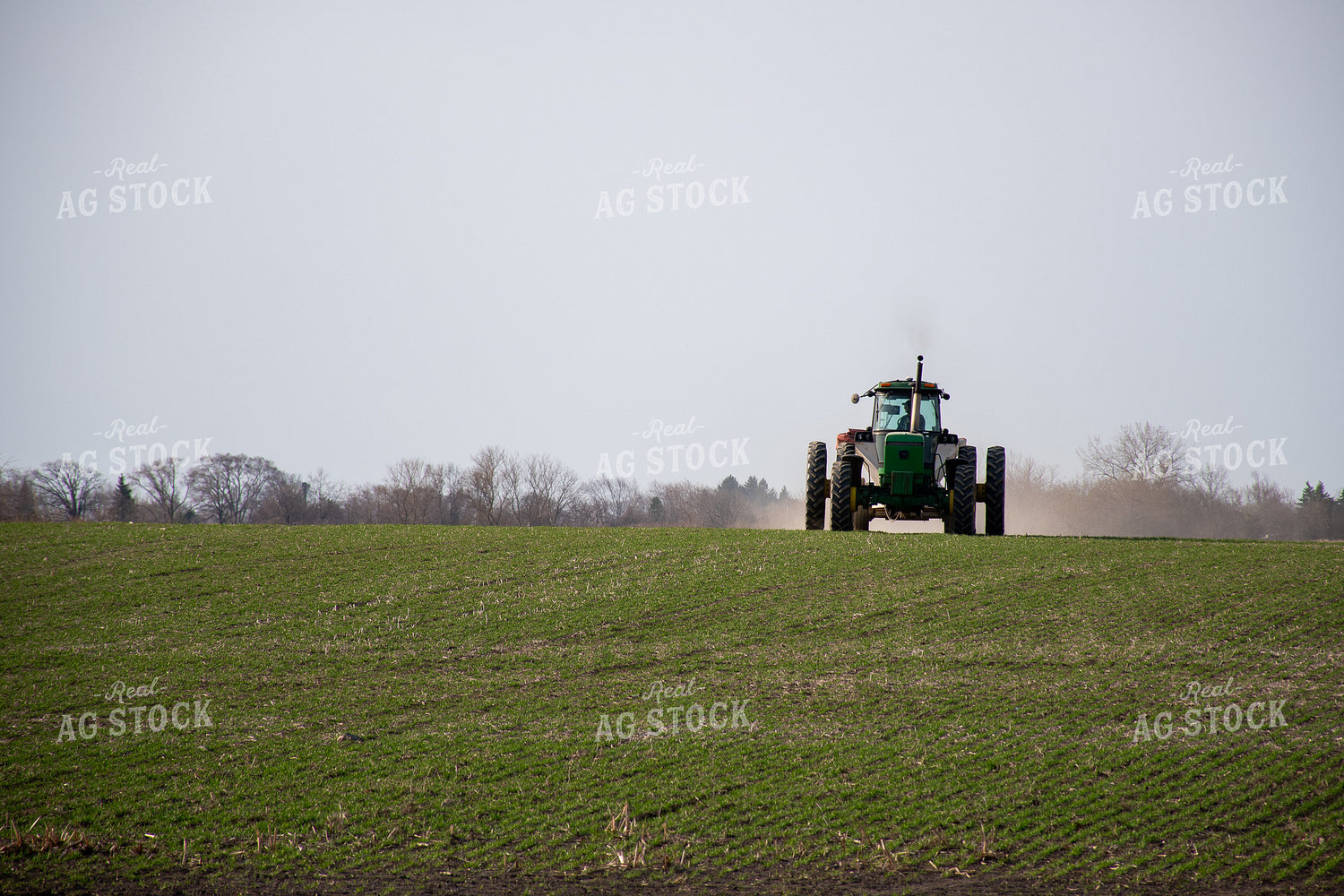 Spreading Fertilizer 50338