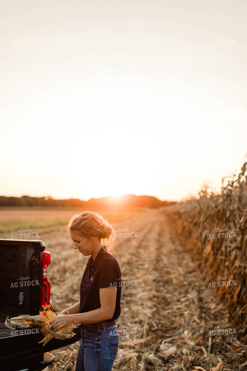 Female Agronomist Checking Corn 8342