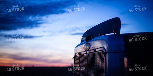 Peterbilt Truck in Sunset 132109