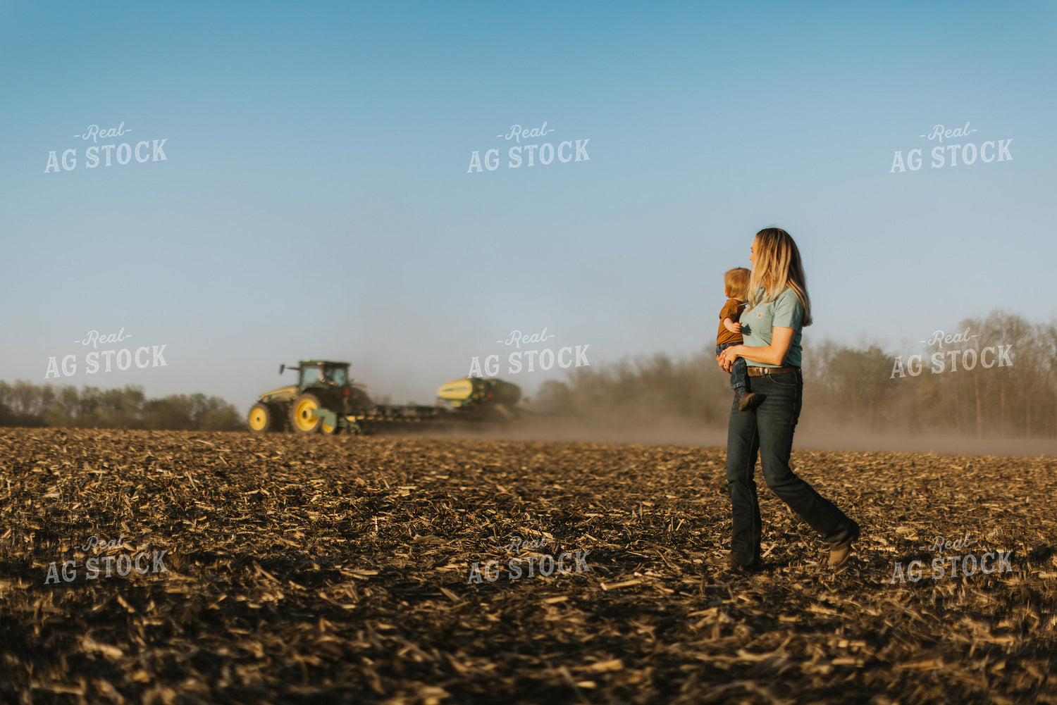 Farm Wife and Child Watch Tractor Plant 7688