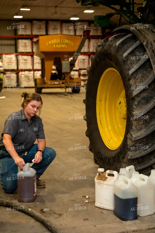 Farmer Filling Self-Propelled Sprayer 115750