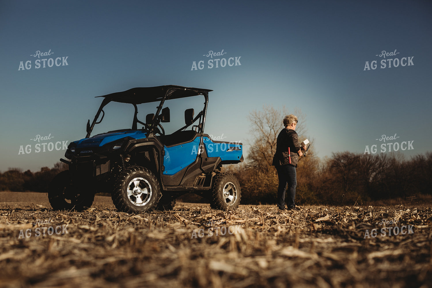 Farmer Opening Soil Sampling Probe with Soil Core 3731
