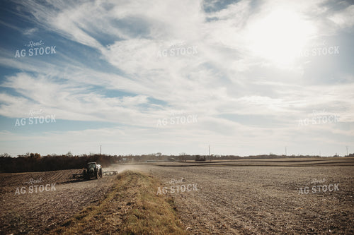 Applying Anhydrous Ammonia in Field 3596