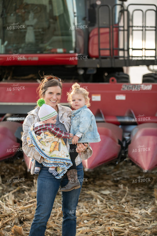 Female Farmer with Kids 76547