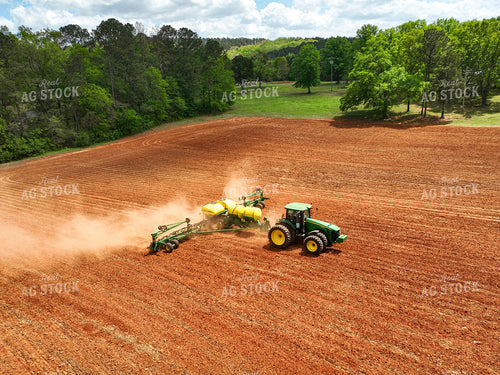 Planting 128121