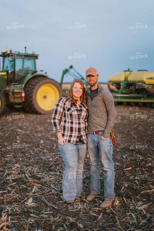 Farm Couple in Field 8244