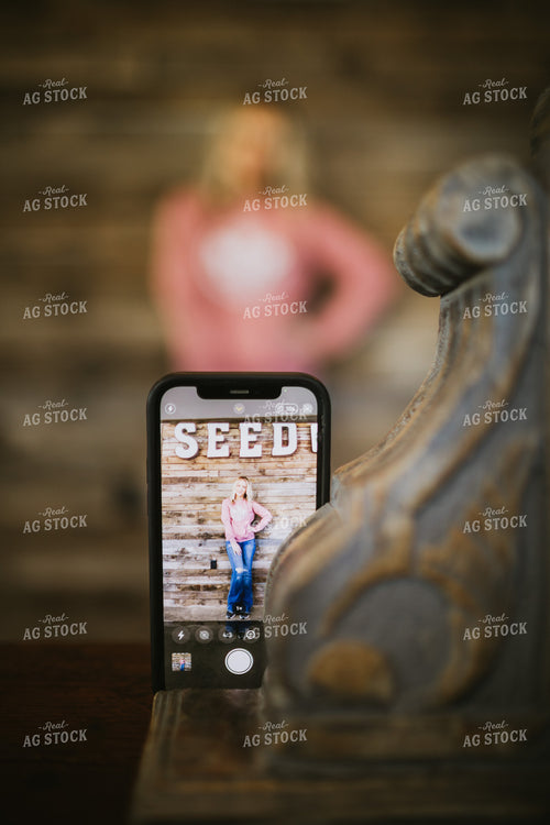 Influencer Creating Content 5298