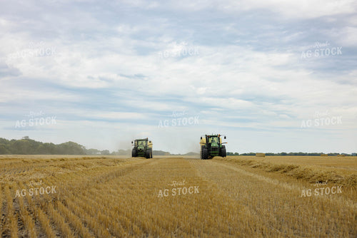 Baling Wheat Straw 296037