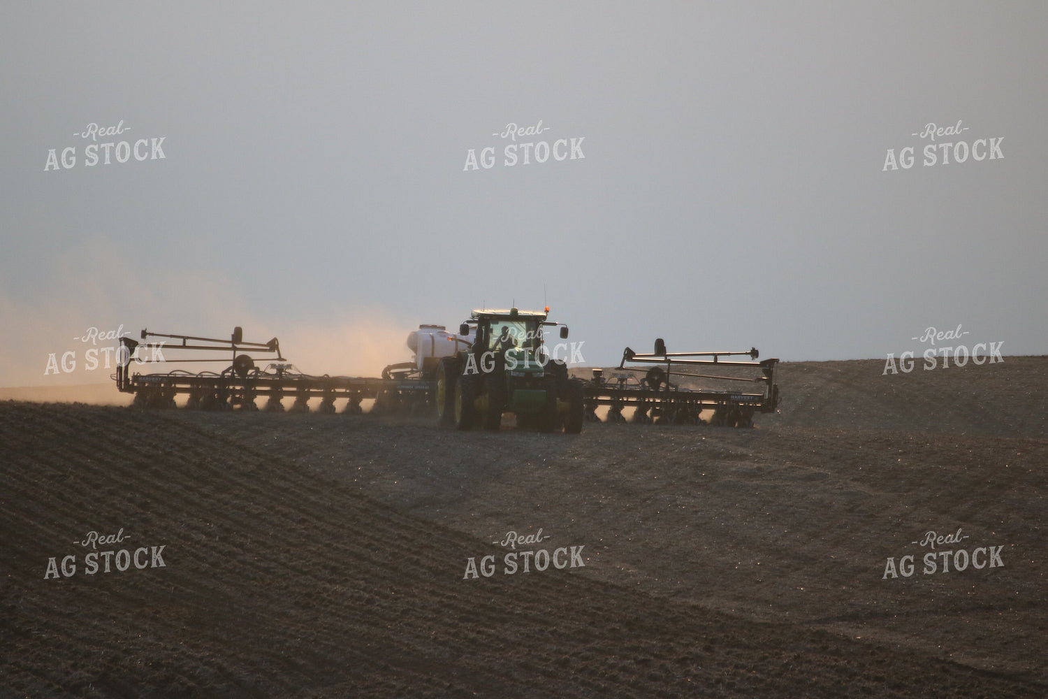 Tractor Strip TIlling 82031