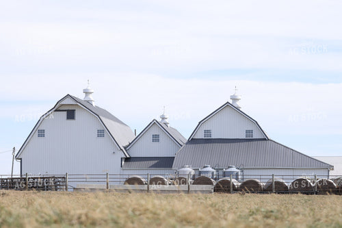 White Barn 160466