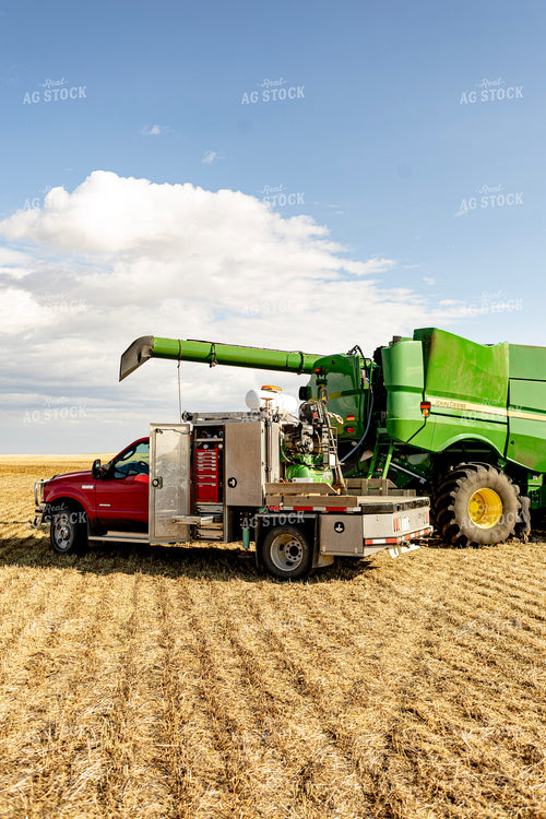 Servicing a Combine 187202
