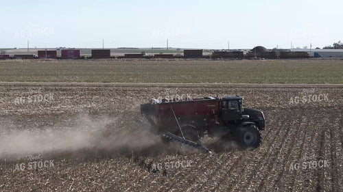 Dry Fertilizer Application 239576