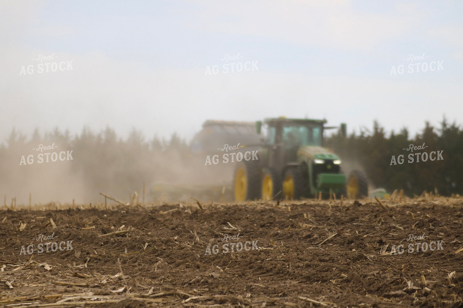 Strip Tilling 82261