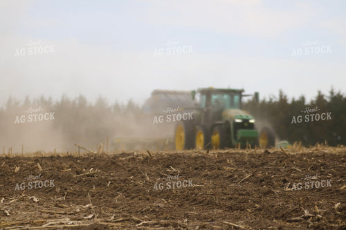 Strip Tilling 82261