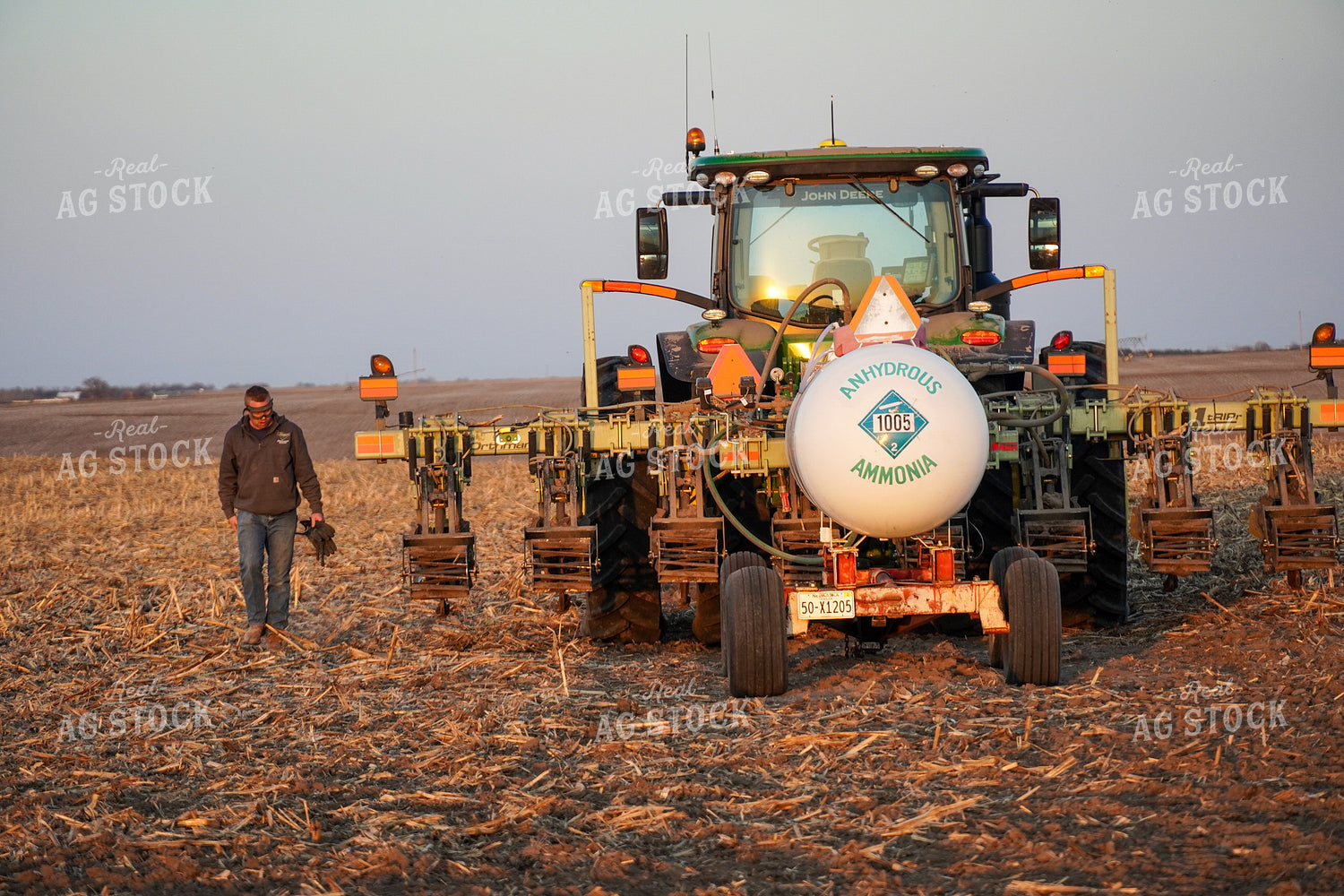 Applying Anhyrdous Ammonia 65103