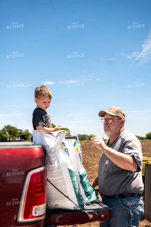 Farm Family Filling Planter 115930
