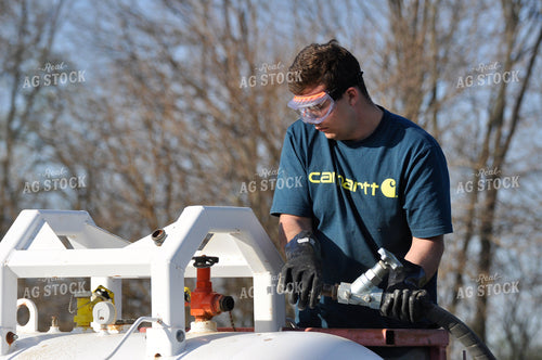 Filling Anhydrous Ammonia Tank 103069