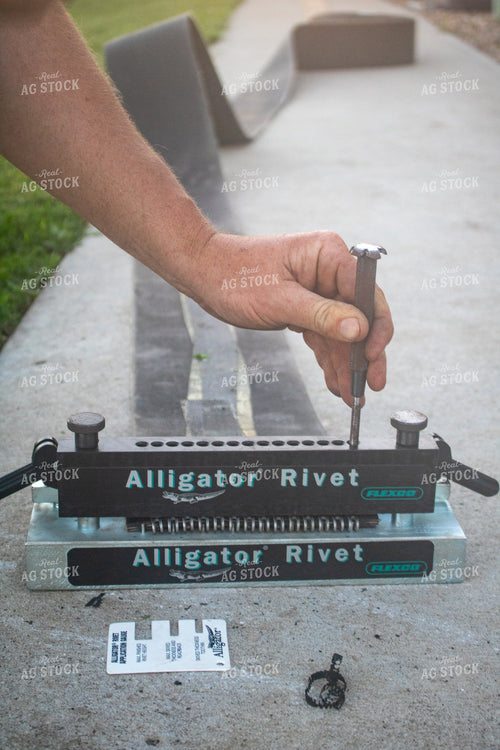 Fixing Broken Belt 214248