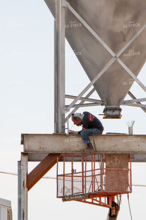 Installing Drive Under Hopper Bin 157092