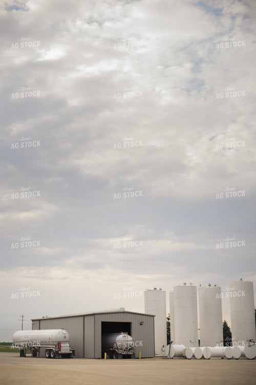Retailer Lot with Anhydrous Tanks 7939