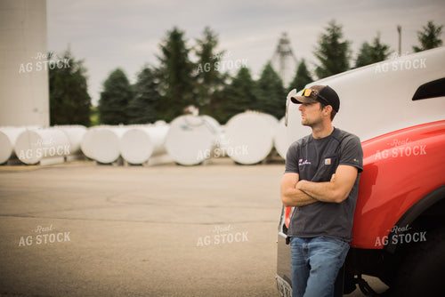Retailer with Propane Truck 7964