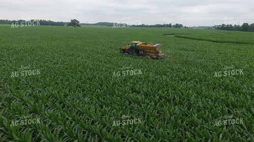 Applying Dry Fertilizer to Corn 85025