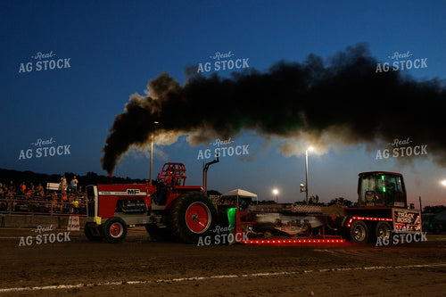 Tractor Pulling 52922