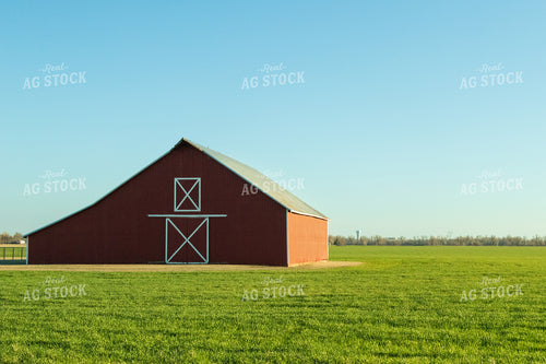 Red Barn 71018