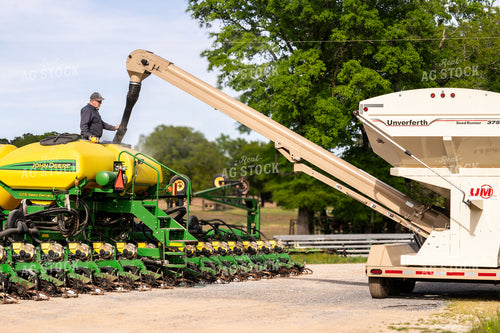 Loading Planter 128094