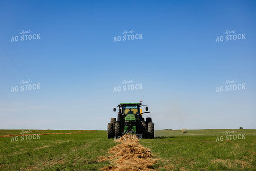 Baling Hay 152260