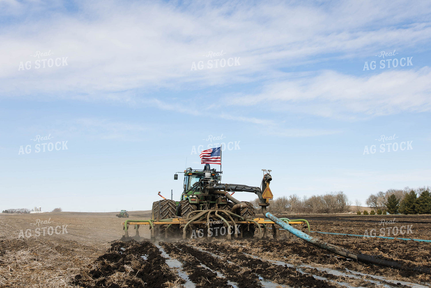Injecting Manure 152734