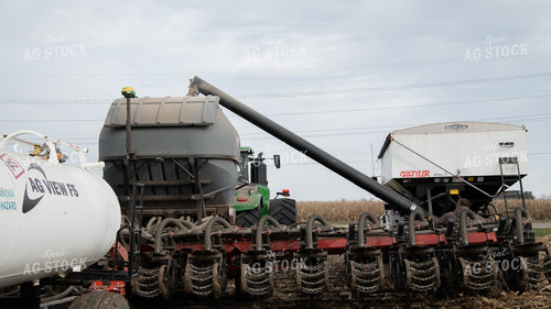 Loading Dry Fertilizer 26153