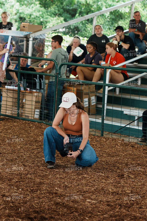 Photographing Show 52925