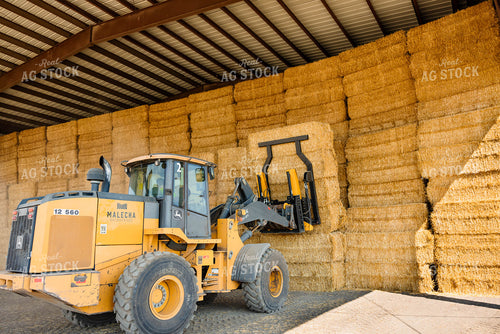 Loading Straw Bales 152329