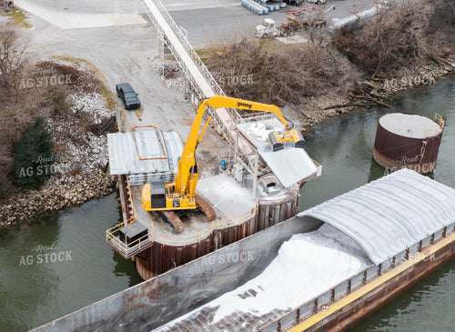Unloading Dry Fertilizer From Barge 79178